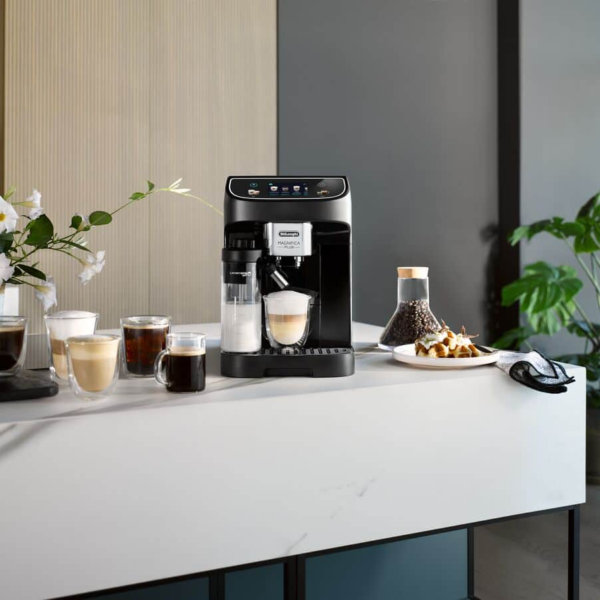 DeLonghi ECAM320.60.B Magnifica Plus Bean to Cup Automatic Coffee Machine Black